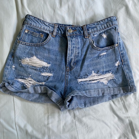 FOREVER 21 DENIM SHORTS - MEDIUM WASH - SZ 28 - Picture 1 of 4
